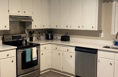 Pensacola Heights House | Pensacola's Pool Home hideaway