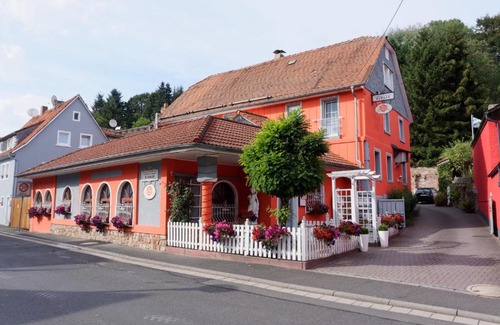 Weibersbrunn House | Pension Burger - Bed & Breakfast