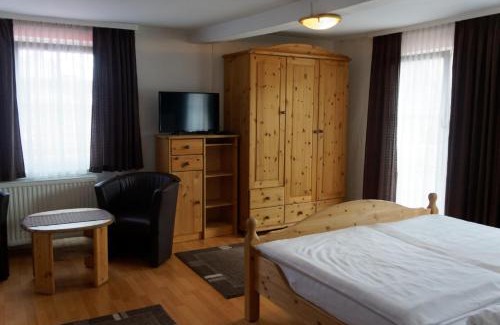 Weibersbrunn House | Pension Burger - Bed & Breakfast