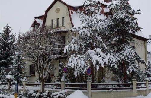 Weissenfels House | Pension Christa