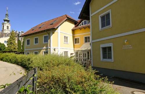 Großweikersdorf House | Pension Christine
