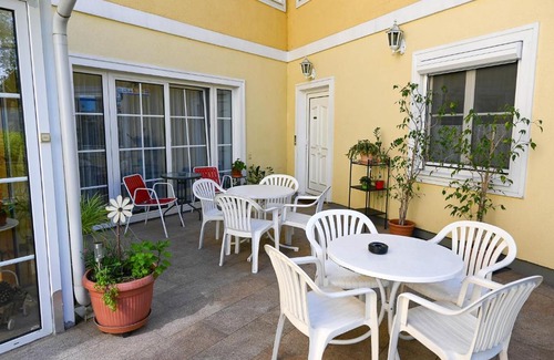Großweikersdorf House | Pension Christine