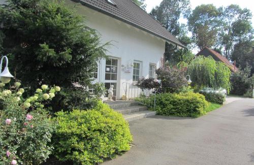 Bad Koestritz House | Pension Egerer
