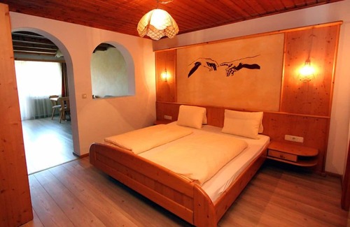 Alpendorf House | Pension Forsthof