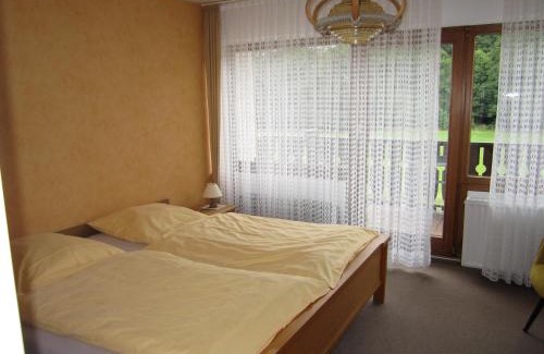Untervalme House | Pension-Gästehaus Waldhof