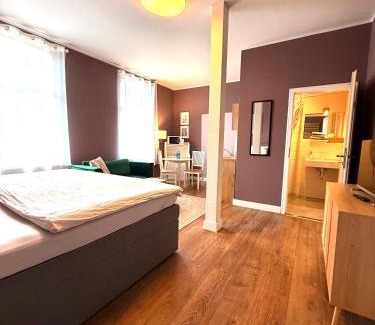 Fehrbellin House | Pension im historischen Bahnhof von Fehrbellin!