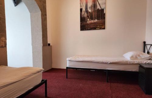 Zirovnica Bed & Breakfast | Pension Knafel