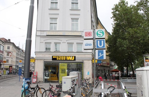 Augustenstraße House | Pension Locarno