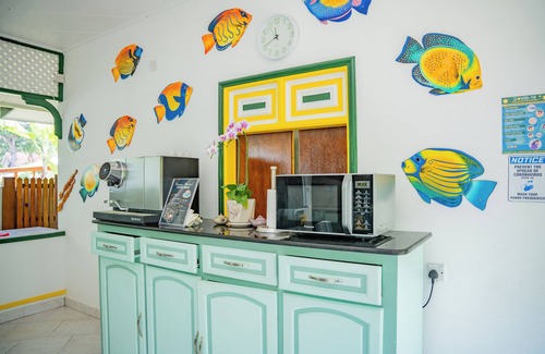 La Digue House | Pension Michel