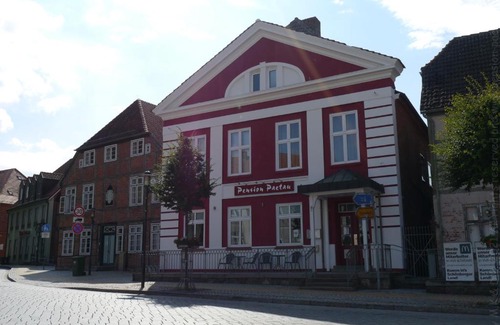 Schonberg House | Pension Paetau