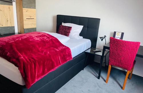Schrobenhausen House | Pension Piatto d´Oro