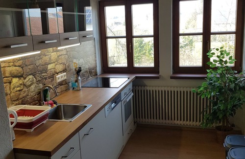 Ravensburg Bed & Breakfast | Pension- Rose + Monteueruntekunft mit 2 Gemeinschafts-küchen im Bodenseegebiet