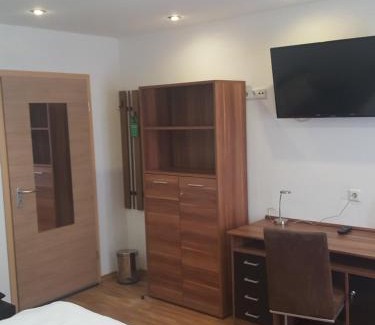Langquaid Hotel | Pension "Zum Raubritter"