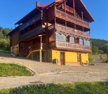 Belis House | Pensiune Agroturistică Cambiano
