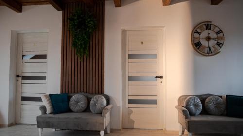 Ocna Mures Apartment | Pensiunea ABI s Home