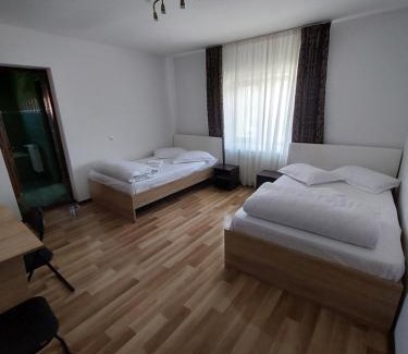 Almasu Mare House | Pensiunea agroturistica "Cheile Cibului"
