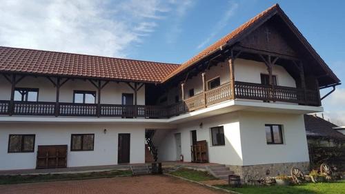 Marga House | Pensiunea Alex