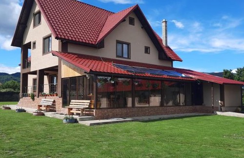Polovragi House | Pensiunea Ana-Maria