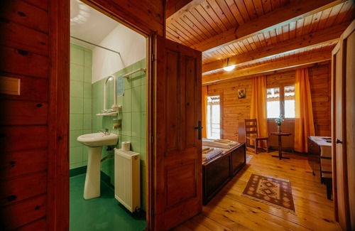 Nucet House | Pensiunea Bio Haus