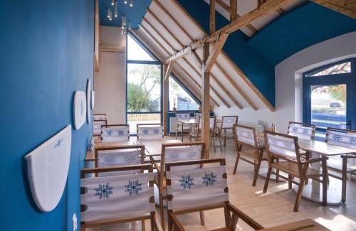 Colina House | Pensiunea Complex Castalia