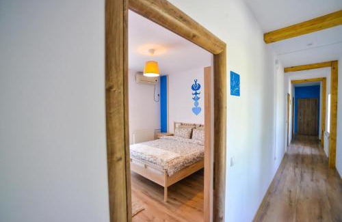 Colina House | Pensiunea Complex Castalia