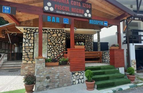 Capatanenii Pamanteni House | Pensiunea Cota 1200 Piscul Negru