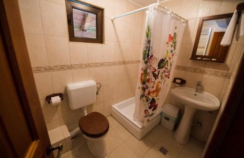 Vidra House | Pensiunea Dealul cu Melci