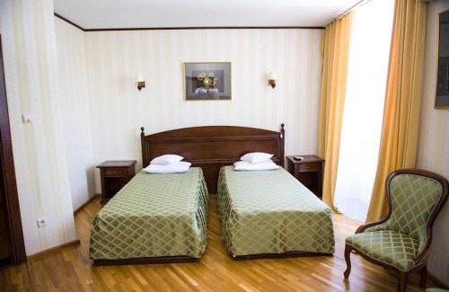 Caransebes House | Pensiunea Eden Caransebes