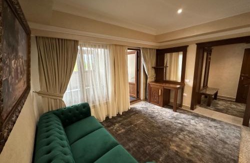 Agapia House | Pensiunea Eden