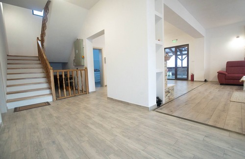 Gales House | Pensiunea Livada Amely
