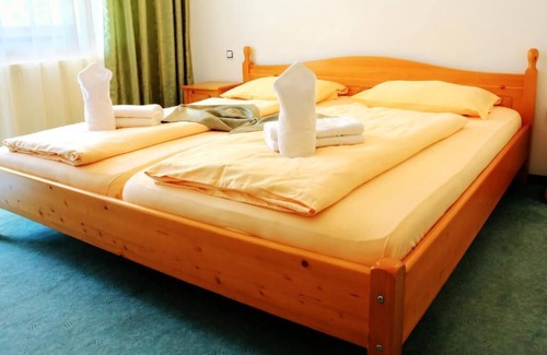 Rasinari Hotel | PENSIUNEA MAI