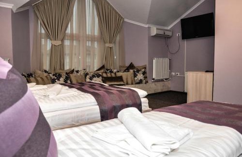 Arad House | Pensiunea Sangria Blue