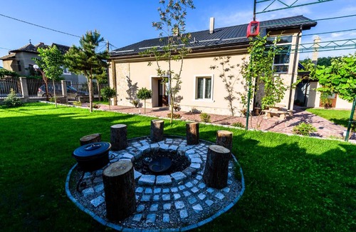 Eselnita House | Pensiunea SARRA