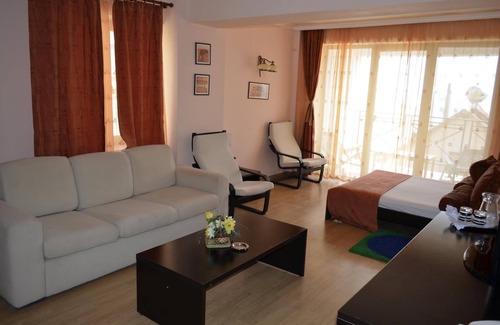 Hateg House | Pensiunea Trident