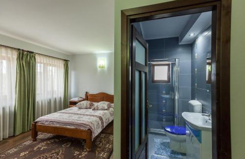 Ciurila House | Pensiunea Victoria