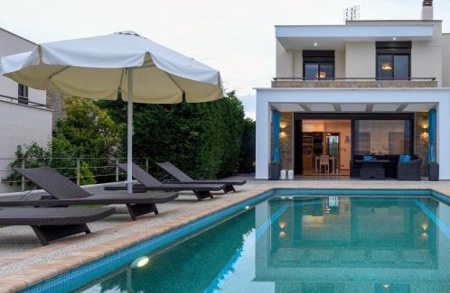 Haniotis Villa | Pentanemi Luxury Villa