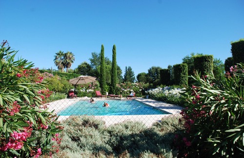 Saint-Paul-de-Vence Apartment | Penthouse. 4 pers. Private Solarium Terrace 105m2, pool 12 m by 6