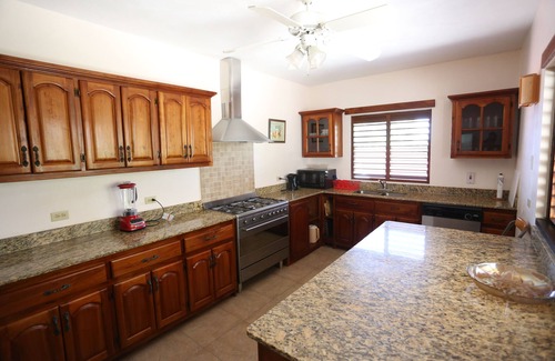 Hopewell Apartment | Penthouse Apartment With Magnificent Sea Views. Minutes from the beach.
