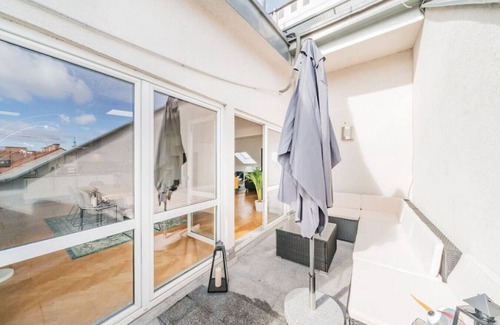 Funfhaus Apartment | Penthouse big apartment with Sauna and Kamin