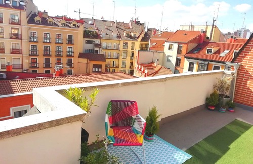 Valladolid City Centre Apartment | Penthouse center with large terrace, renovated and sunny. Wifi - License