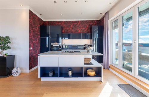 Zentrum Apartment | Penthouse Horizont vacation apartment in Husum for up to 4 people