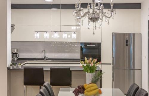 Veliko Brdo Apartment | Penthouse Jure