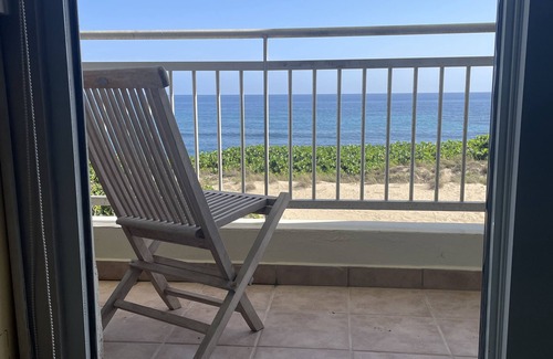 Isabela Condo | Penthouse on the Beach!