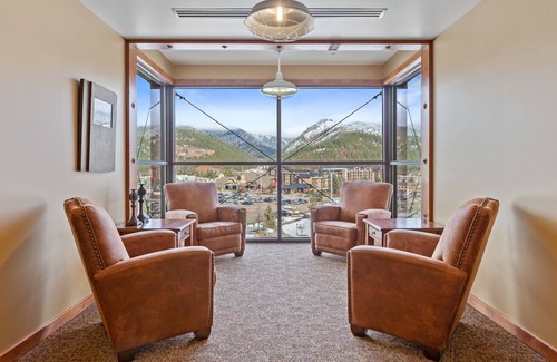 Kellogg Apartment | Penthouse Studio at The Ridge | Silver Mountain