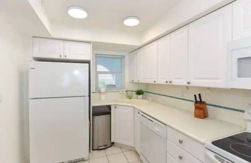 Halifax Estates Condo | Penthouse Oceanfront Luxury condo, French doors, big views, sunrise and sunset