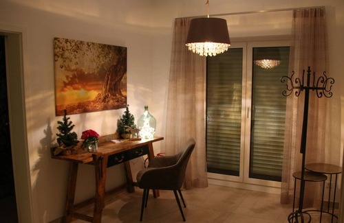 Waschenbeuren Apartment | Penthouse with roof terrace and an unobstructed view of the Hohenstaufen.