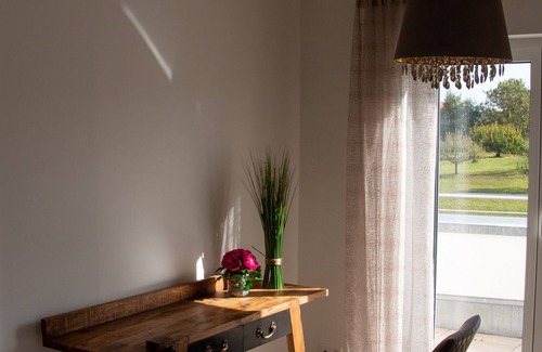 Waschenbeuren Apartment | Penthouse with roof terrace and an unobstructed view of the Hohenstaufen.