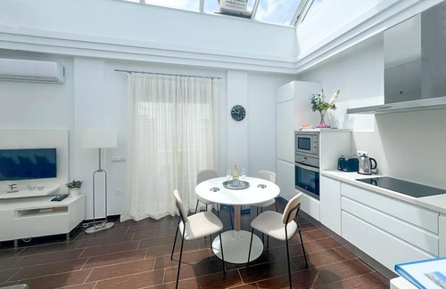 Benalmadena Costa Apartment | Penthouse with very spacious terrace on holiday resort, walking distance beach!