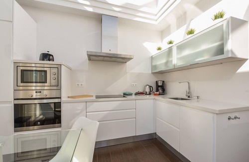 Benalmadena Costa Apartment | Penthouse with very spacious terrace on holiday resort, walking distance beach!