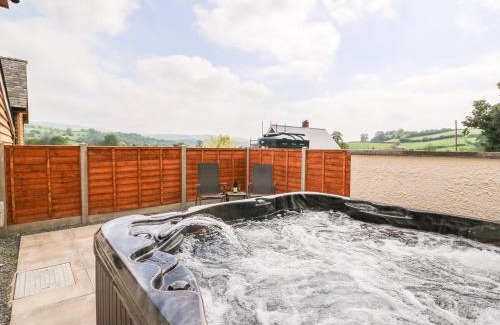 Llanddewi Ystradenny House | Pentre Fach